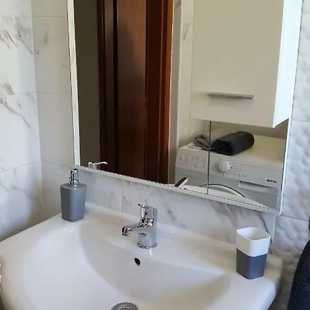 Apartman Paula * טרוגיר
