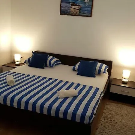 Apartman Paula טרוגיר