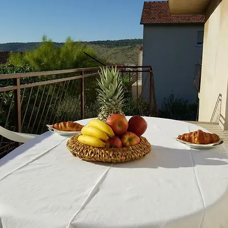 Apartman Paula * טרוגיר