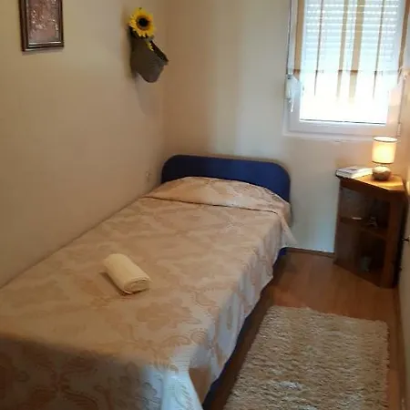 Apartman Paula *