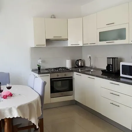 דירה Apartman Paula *